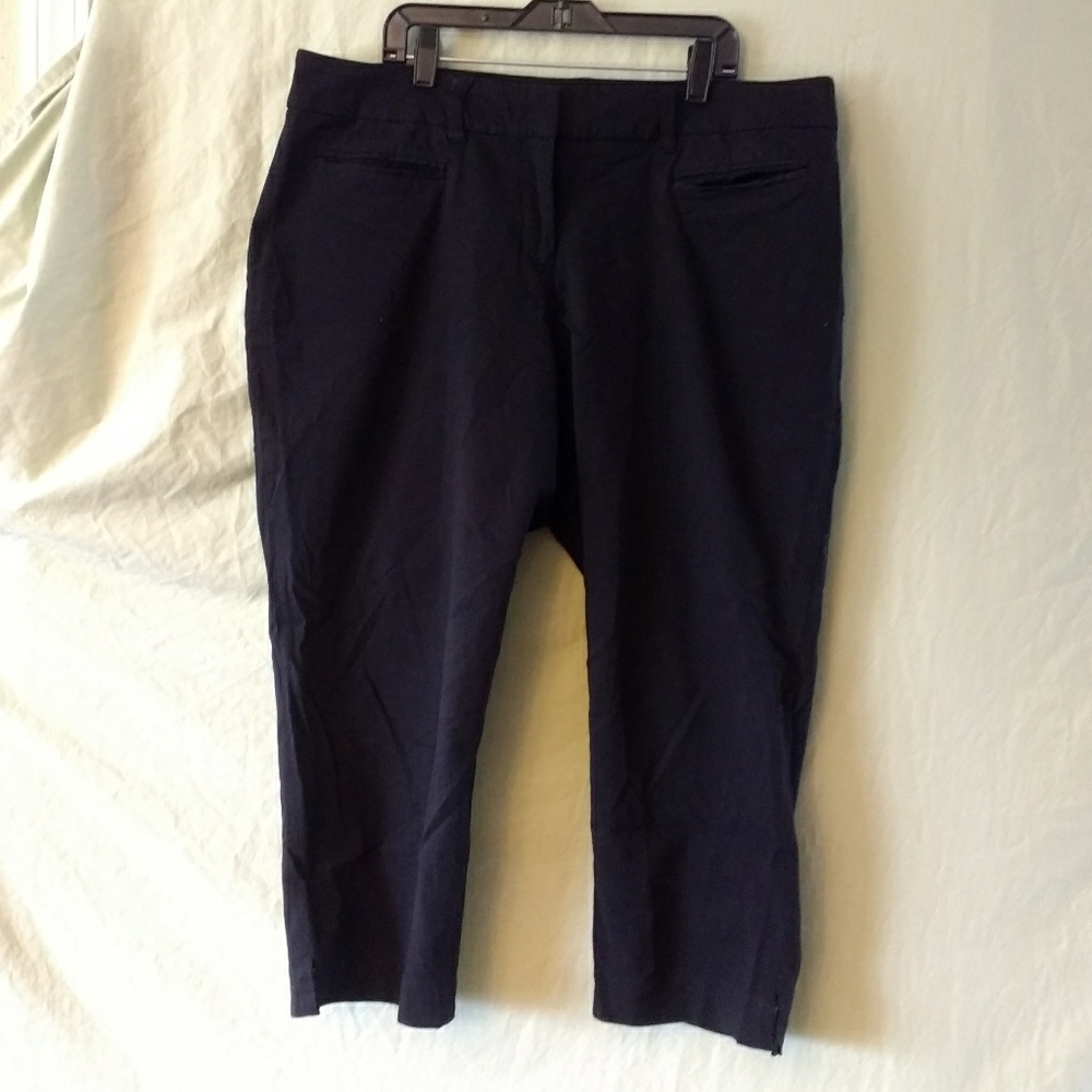 Lane Bryant black Capris